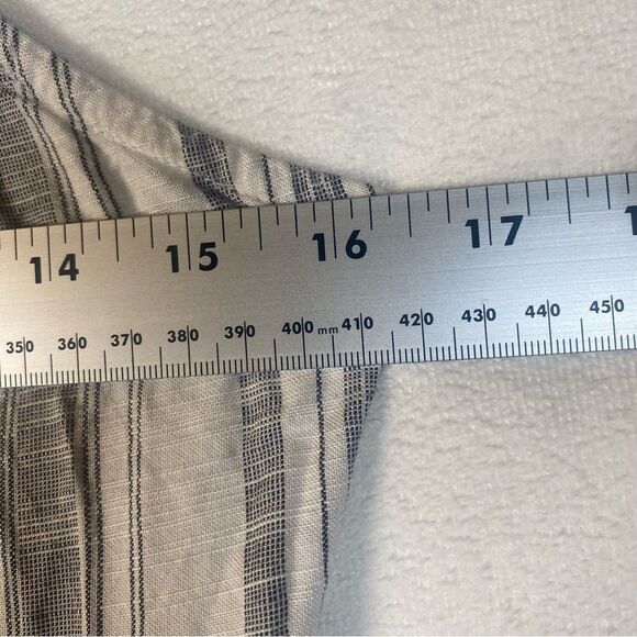 Roxy Smocked Black/White Striped Sleeveless Dress Size Small - Picture 12 of 15